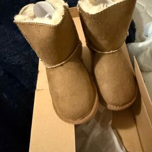 Liv Brown boots NIb